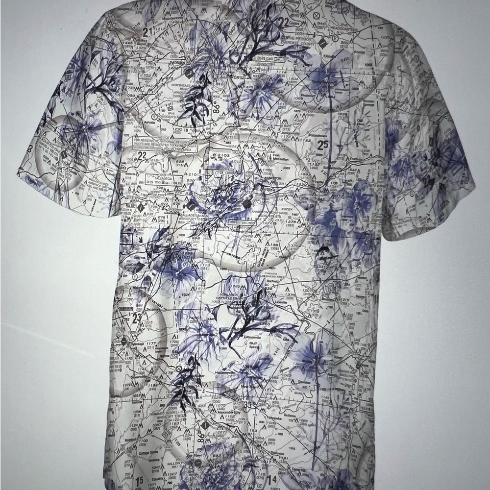 Men's New Pilot Quarters Artistic Blue and White Button Down Shirt - Picture 2 of 11